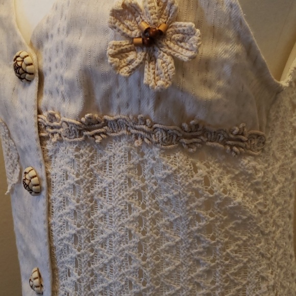 Ricro's, Long Cream Crocheted Vest - Picture 4 of 7